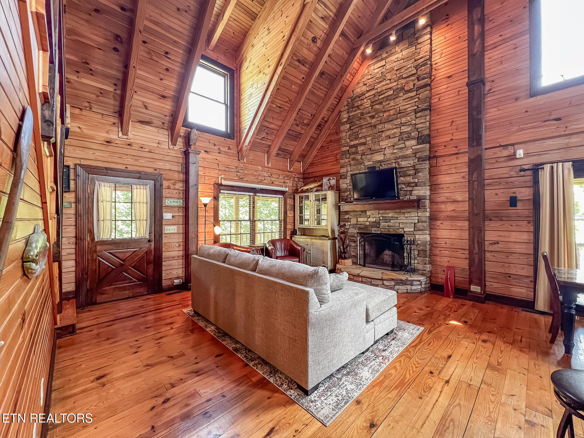 125 Lovely Bluff Rd