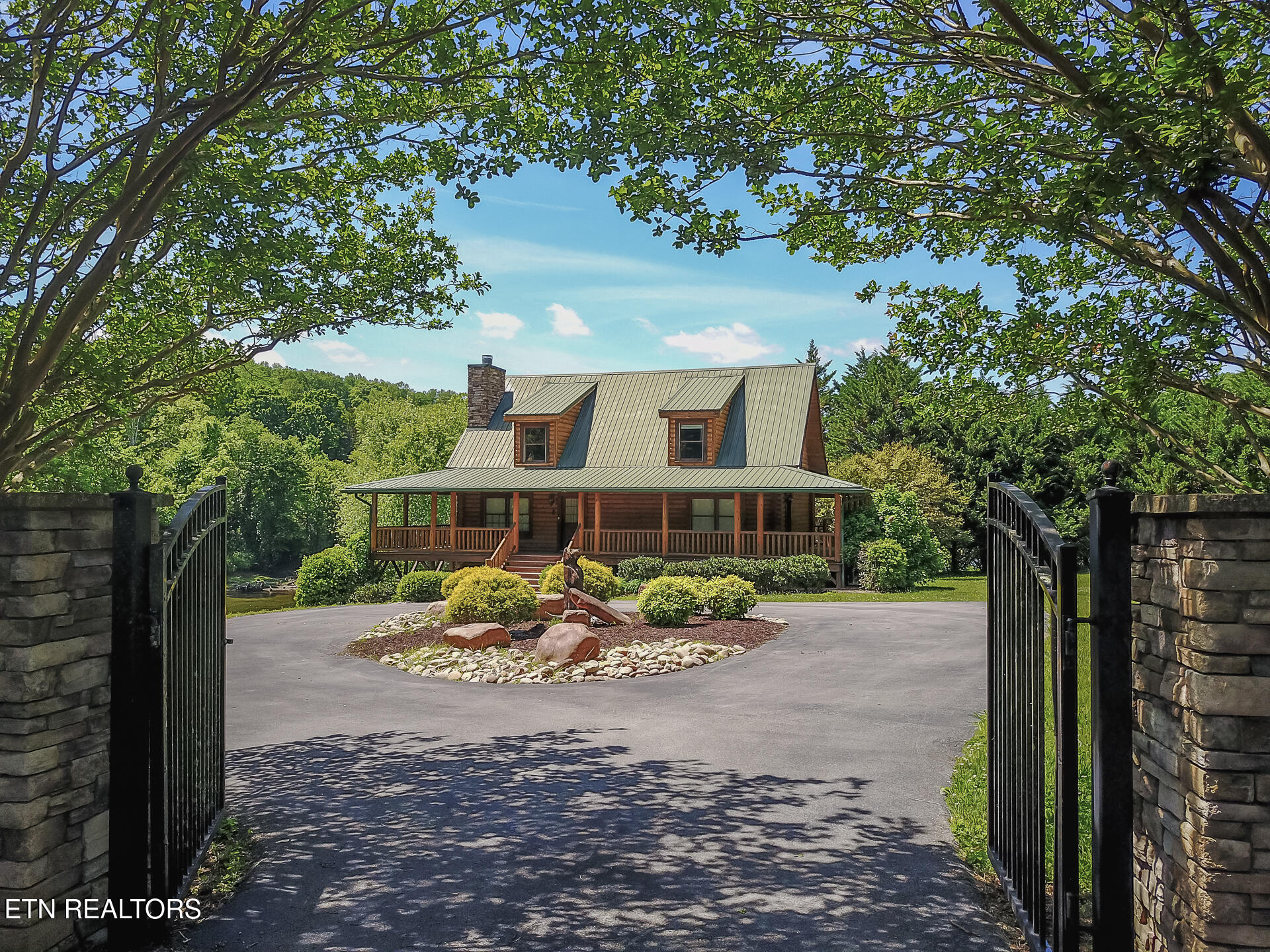 125 Lovely Bluff Rd
