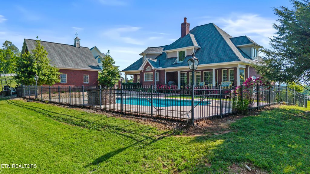 Photo of 240 High Ridge Rd, Sweetwater, TN 37874 (MLS # 1299223)