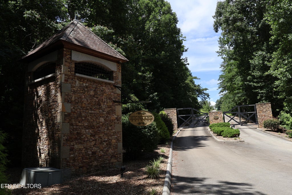 Photo of 331 Enclave Way, Kingston, TN 37763 (MLS # 1341616)