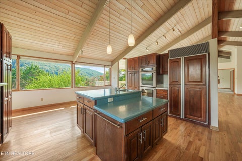 Tiny photo for 109 Lakeview Place, Clinton, TN 37716 (MLS # 1356078)