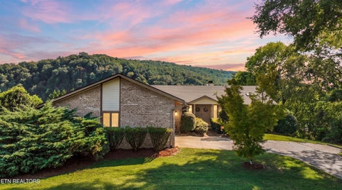 Photo of 109 Lakeview Place, Clinton, TN 37716 (MLS # 1356078)