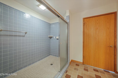 Tiny photo for 109 Lakeview Place, Clinton, TN 37716 (MLS # 1356078)