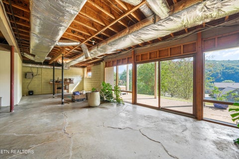 Tiny photo for 109 Lakeview Place, Clinton, TN 37716 (MLS # 1356078)