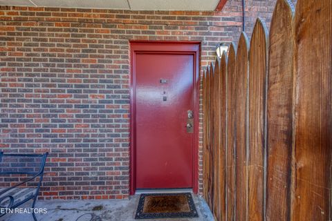Tiny photo for 1211 Highland Ave #206, Knoxville, TN 37916 (MLS # 1328960)