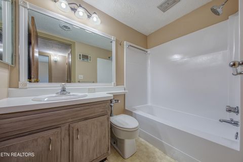 Tiny photo for 1211 Highland Ave #206, Knoxville, TN 37916 (MLS # 1328960)