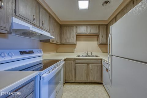 Tiny photo for 1211 Highland Ave #206, Knoxville, TN 37916 (MLS # 1328960)