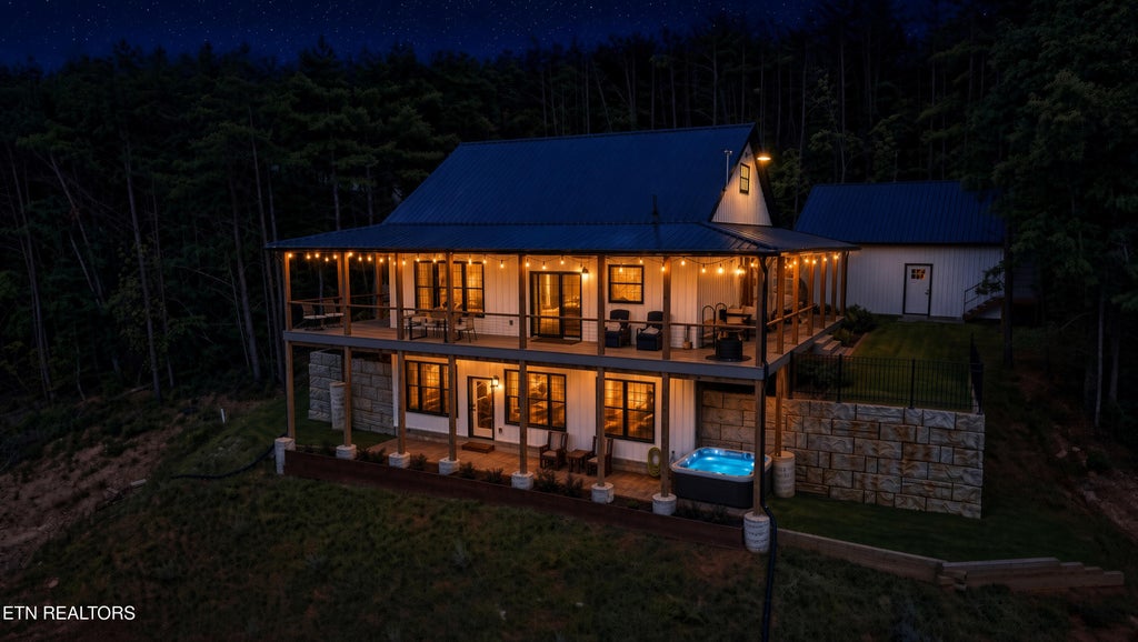 Photo of 4909 Chilhowee Mountain Tr, Maryville, TN 37803 (MLS # 1351836)