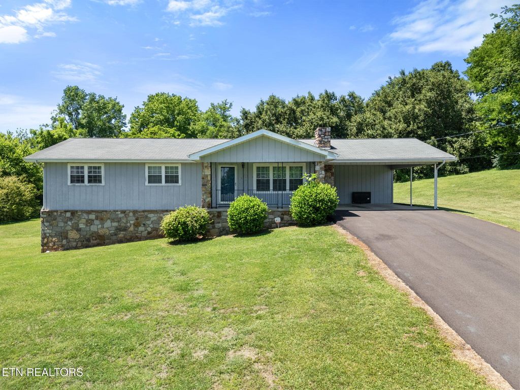 Photo of 264 Ironwood Drive, Kodak, TN 37764 (MLS # 1340283)