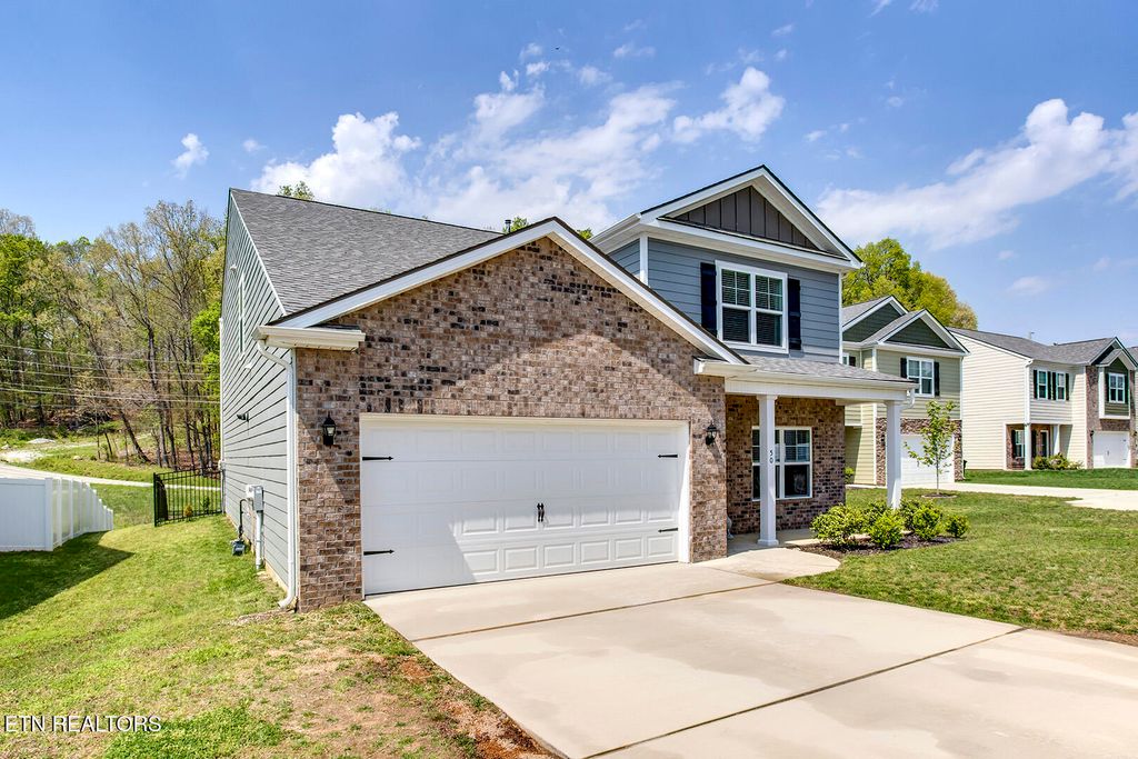 Photo of 50 Village Way, Kingston, TN 37763 (MLS # 1296394)