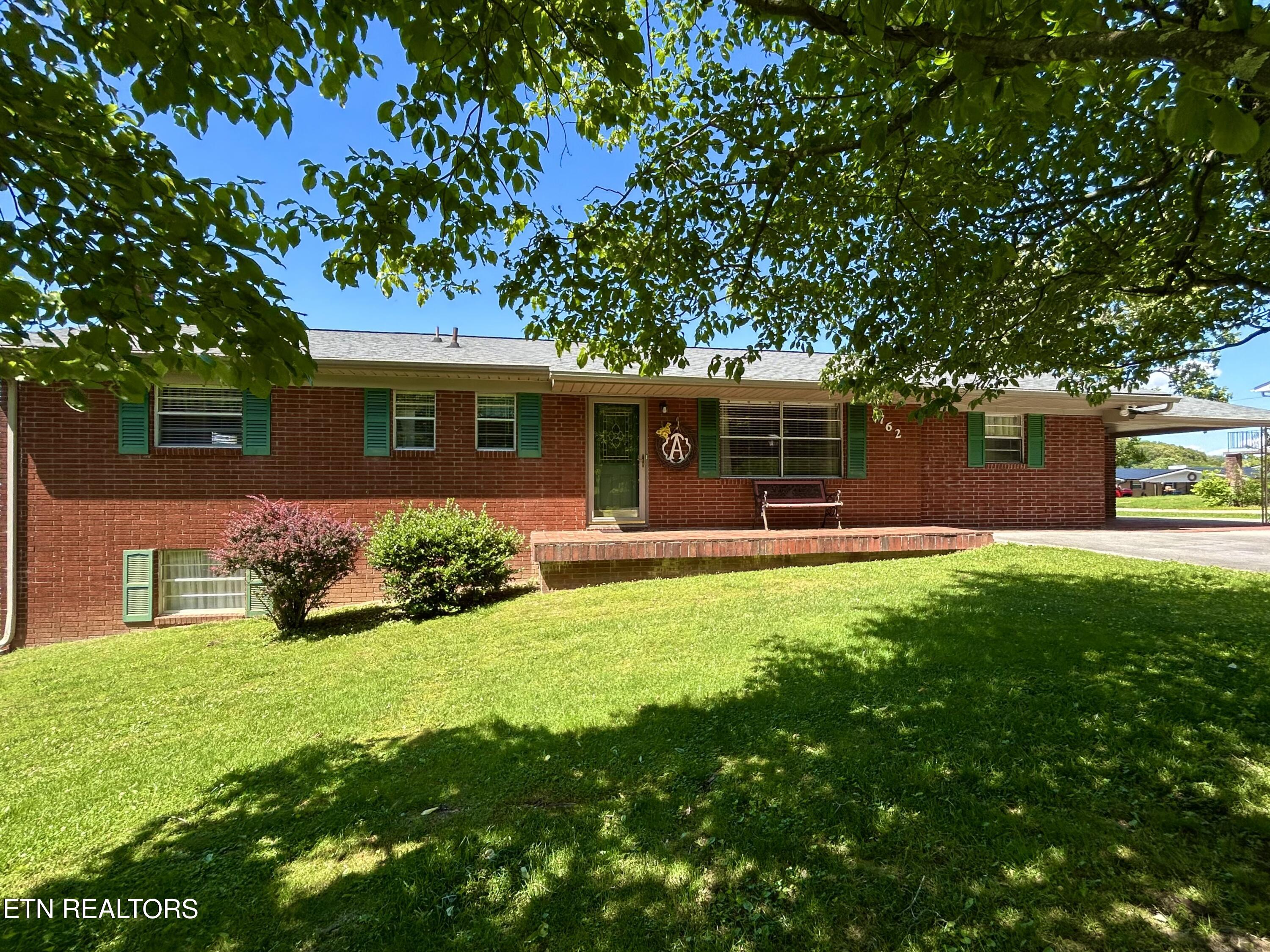 762 Commanche Drive