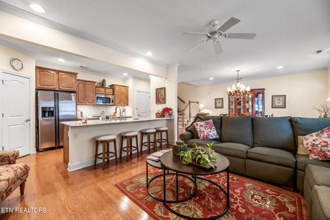 Condominium in Knoxville TN 730 Yorkland Way 5.jpg