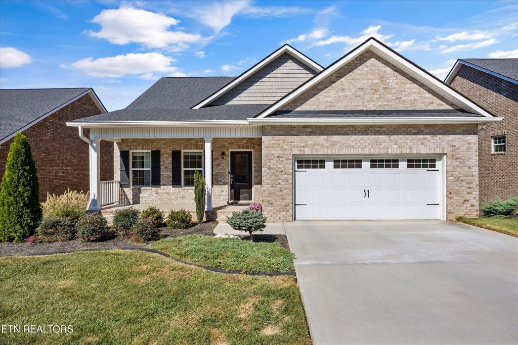Photo of 565 Timberline Drive, Lenoir City, TN 37772 (MLS # 1319767)