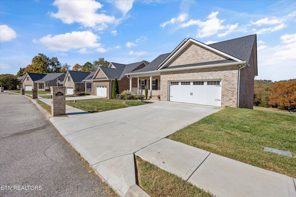 Photo of 565 Timberline Drive, Lenoir City, TN 37772 (MLS # 1319767)