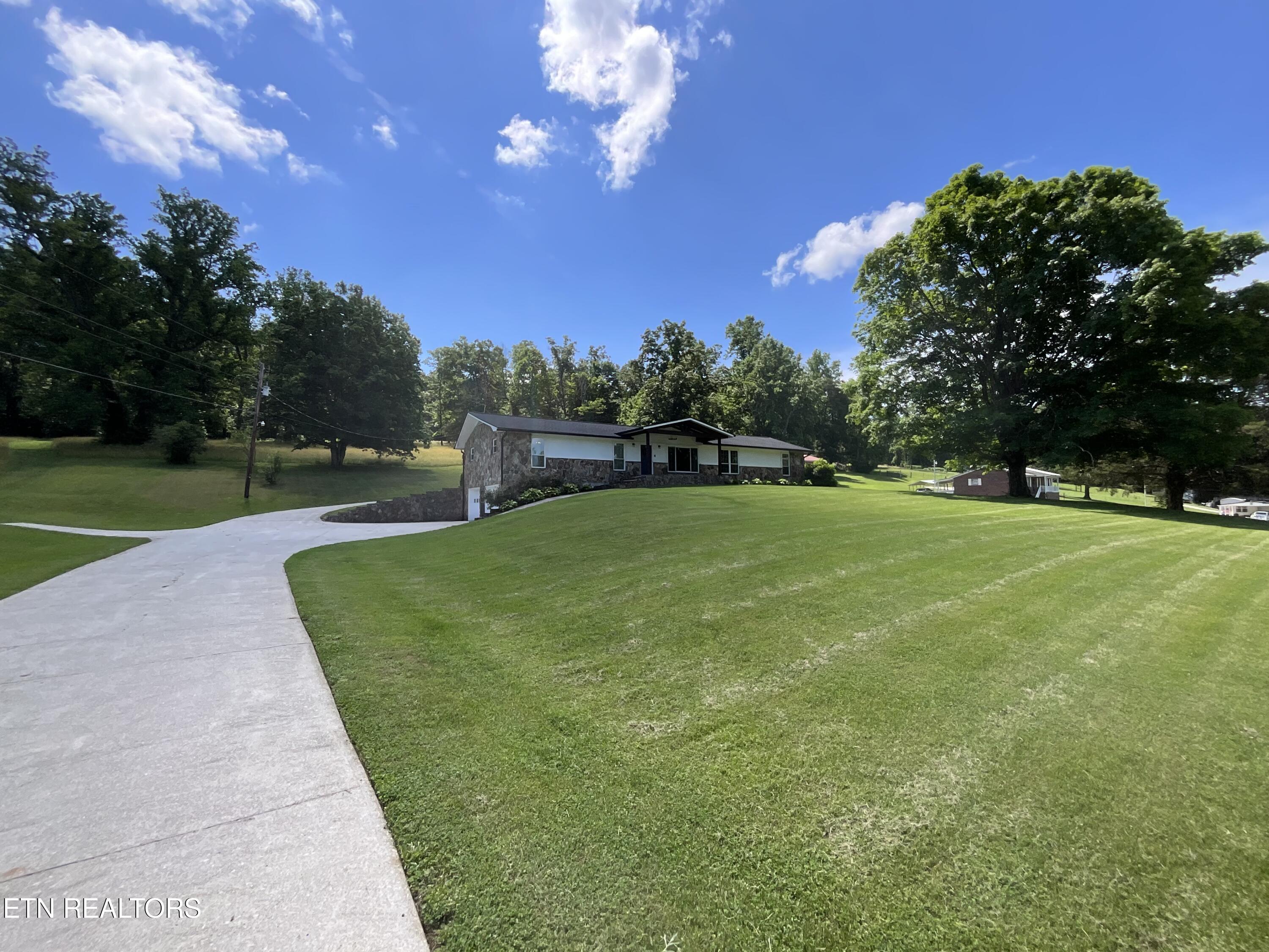 1295 Ailor Gap Rd