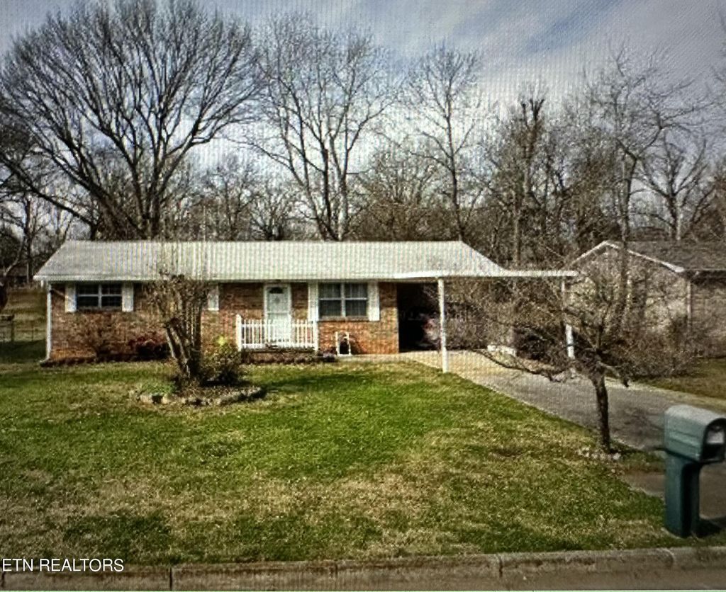 Photo of 687 Grant St, Alcoa, TN 37701 (MLS # 1254629)