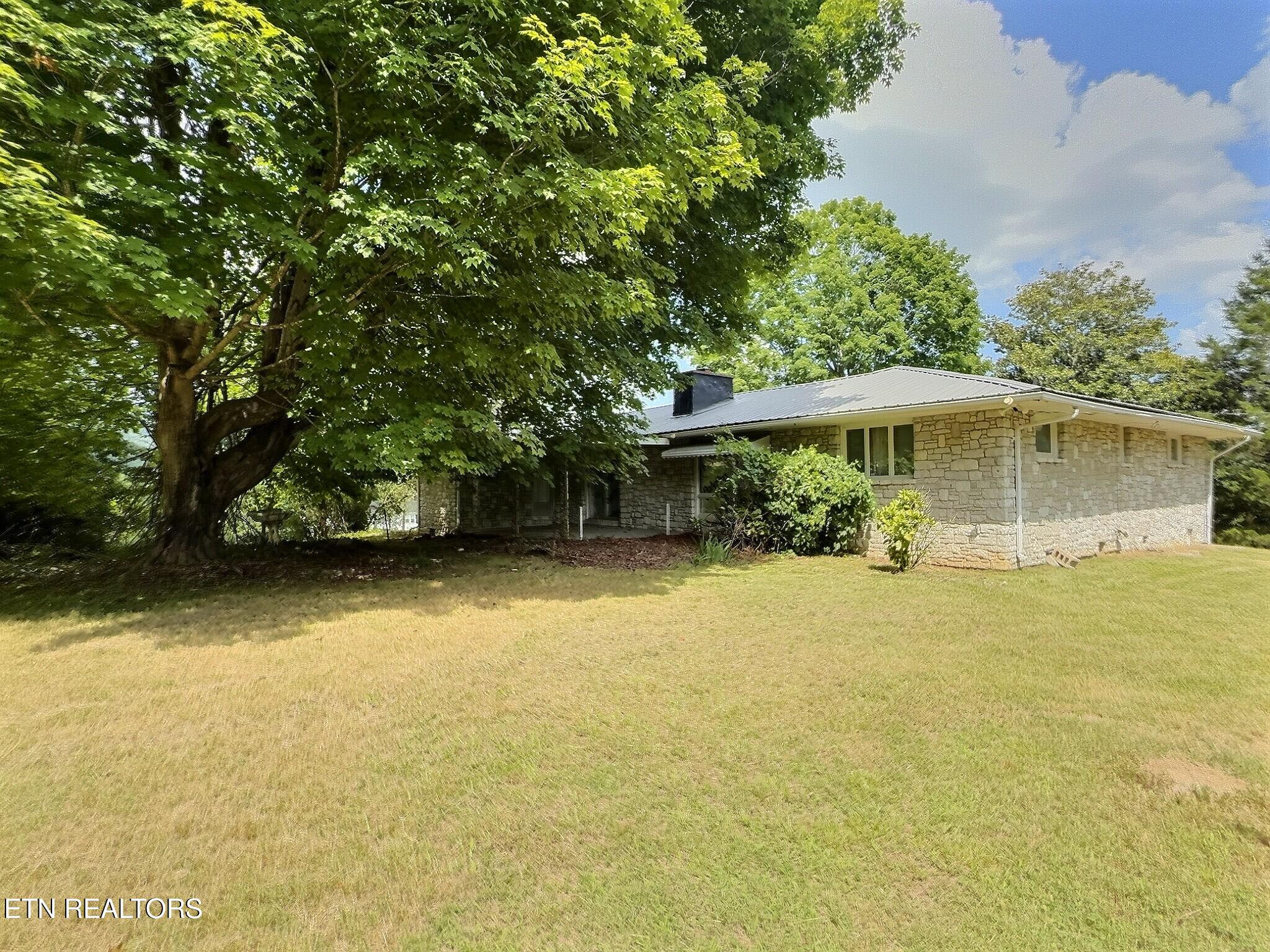 1206 Back Valley Rd