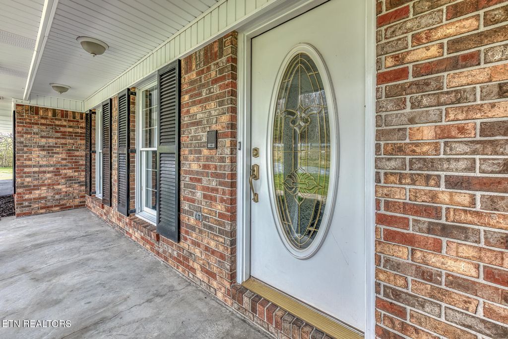 Photo of 5509 Memorial Blvd, Kingsport, TN 37664 (MLS # 1334795)