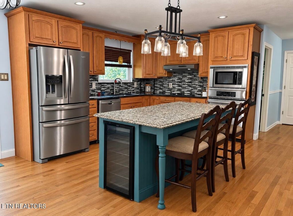Photo of 102 E Morningside Drive, Oak Ridge, TN 37830 (MLS # 1353264)