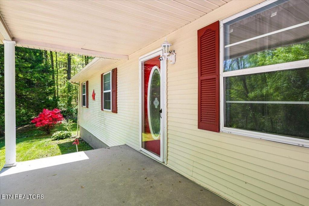 Photo of 652 Indian Mountain Rd, Jellico, TN 37762 (MLS # 1337454)