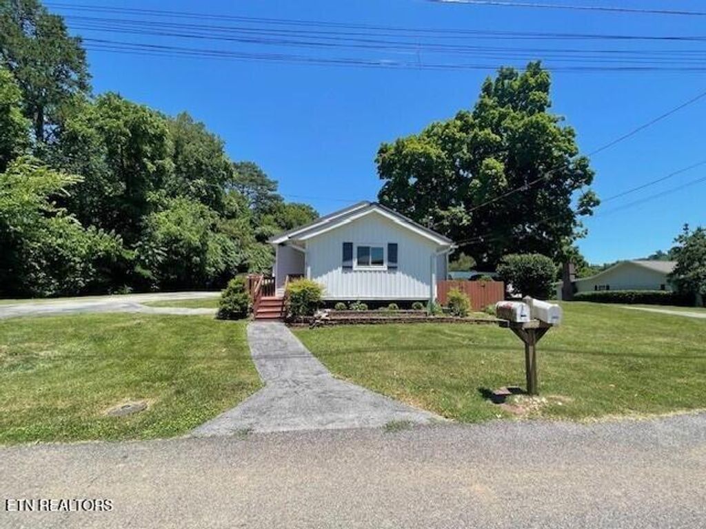 Photo of 6100 Adelia Drive, Knoxville, TN 37920 (MLS # 1347772)