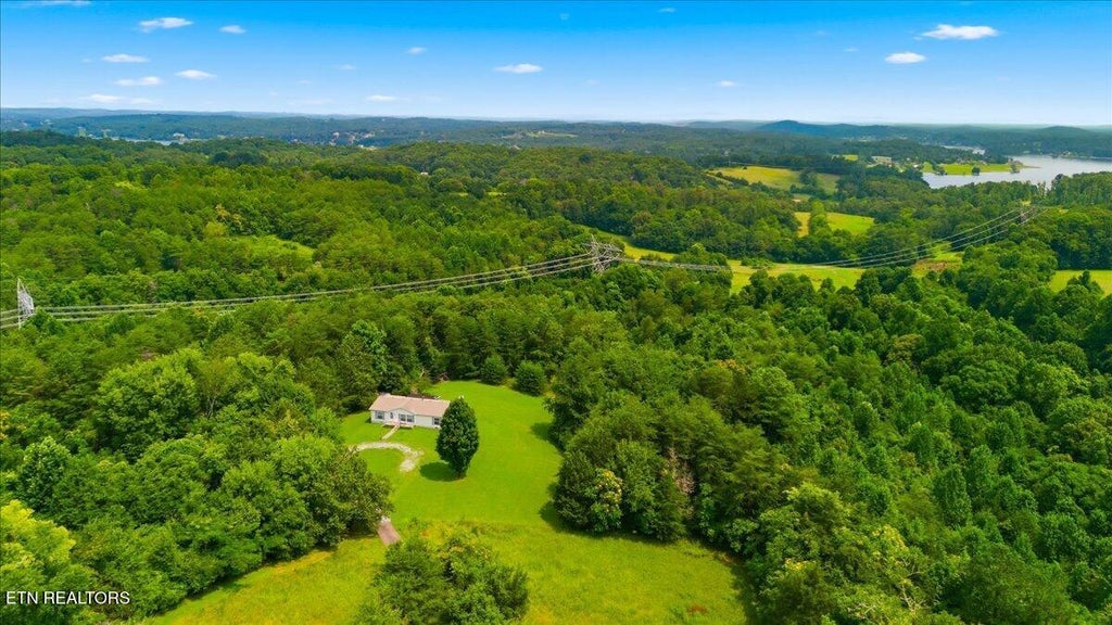 Photo of 1524 Long Rd, Lenoir City, TN 37772 (MLS # 1356317)