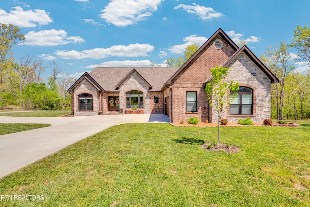 Photo of 12 Hickory View Lane, Crossville, TN 38572 (MLS # 1338112)