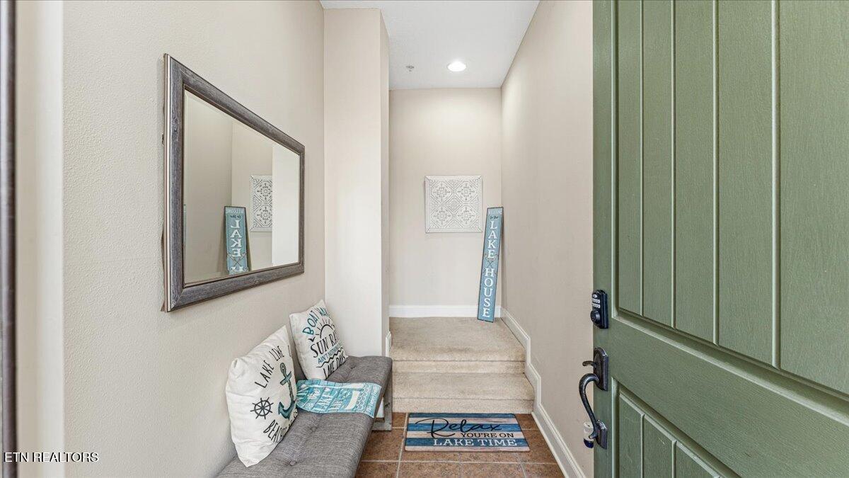 318 Waterside Circle 3