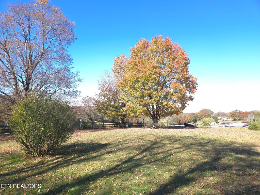 Photo of 732 Echo Hill Way, Maryville, TN 37801 (MLS # 1328036)