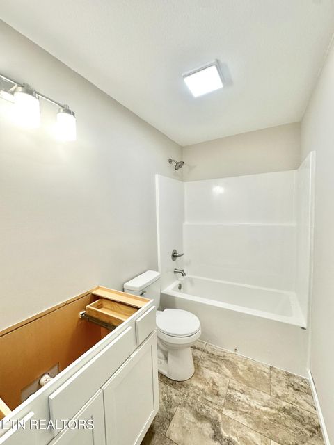 Tiny photo for 609 Glendale Ave, Clinton, TN 37716 (MLS # 1318341)