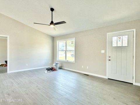Tiny photo for 609 Glendale Ave, Clinton, TN 37716 (MLS # 1318341)