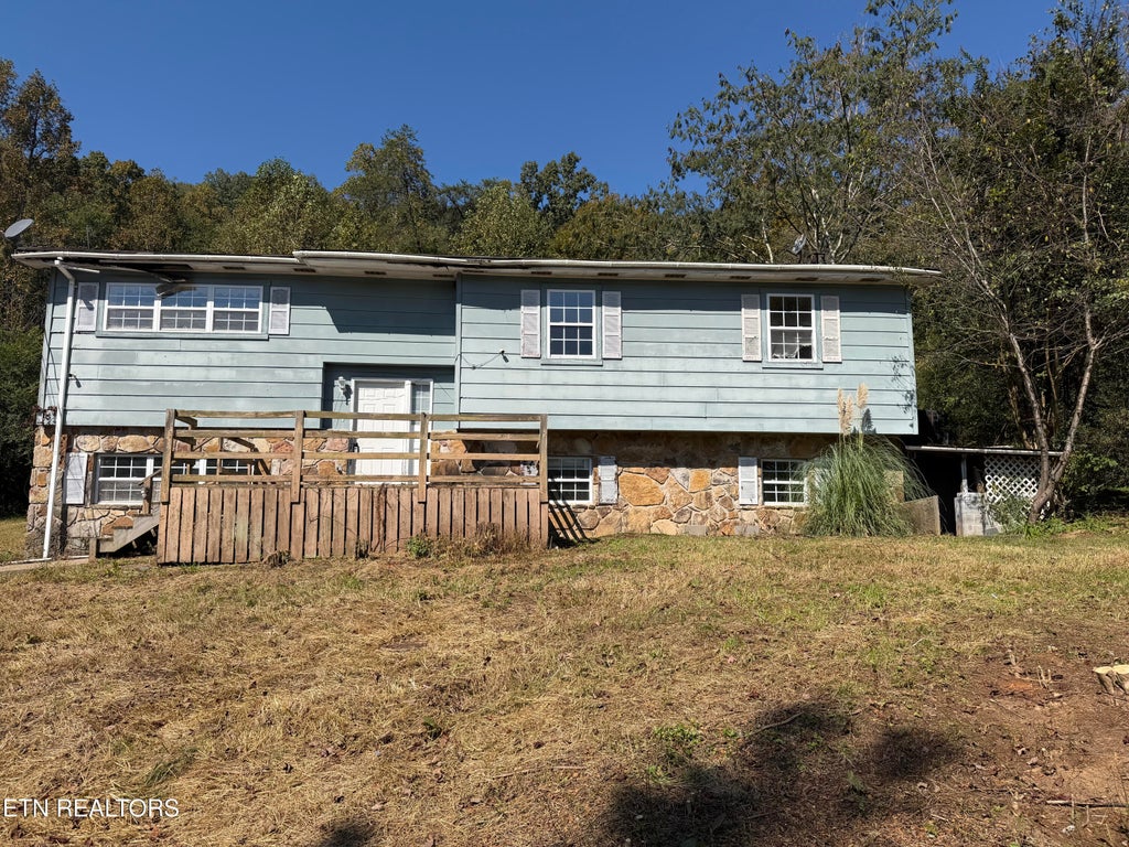 Photo of 1487 Dutch Valley Rd, Clinton, TN 37716 (MLS # 1359040)