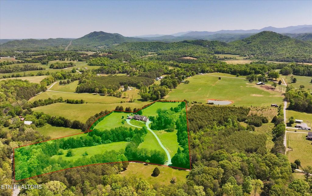 Photo of 180 Old Sink Church Rd, Tellico Plains, TN 37385 (MLS # 1340269)