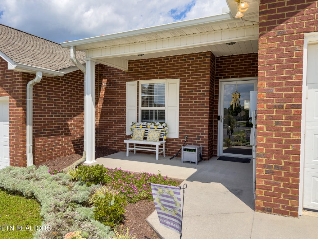 Photo of 7036 High Alpine Lane LN, Knoxville, TN 37918 (MLS # 1352953)