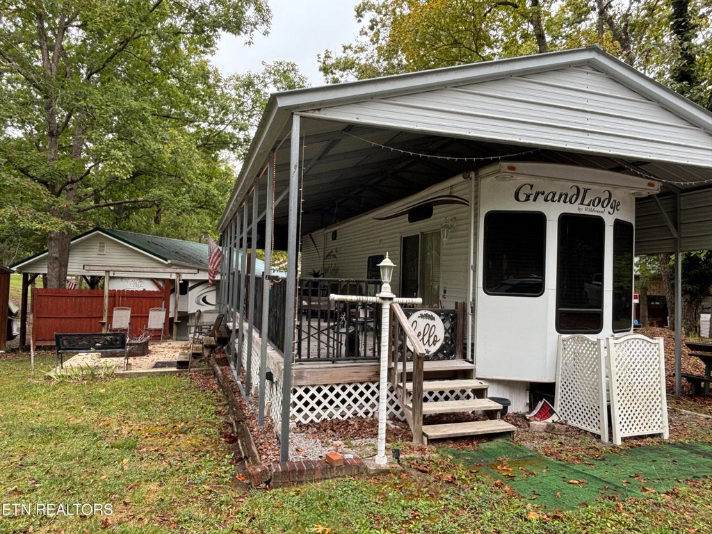Photo of 179 Laurel Pt, Crossville, TN 38571 (MLS # 1357016)
