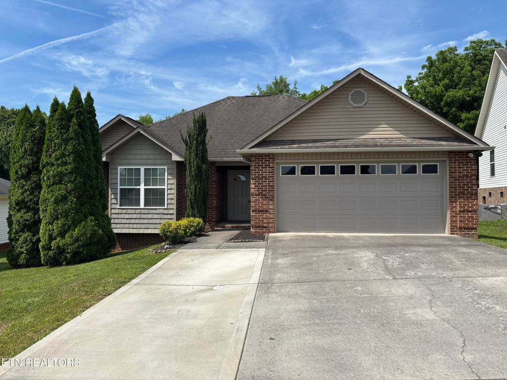 Photo of 2043 Bluebonnet Drive, Mascot, TN 37806 (MLS # 1343647)