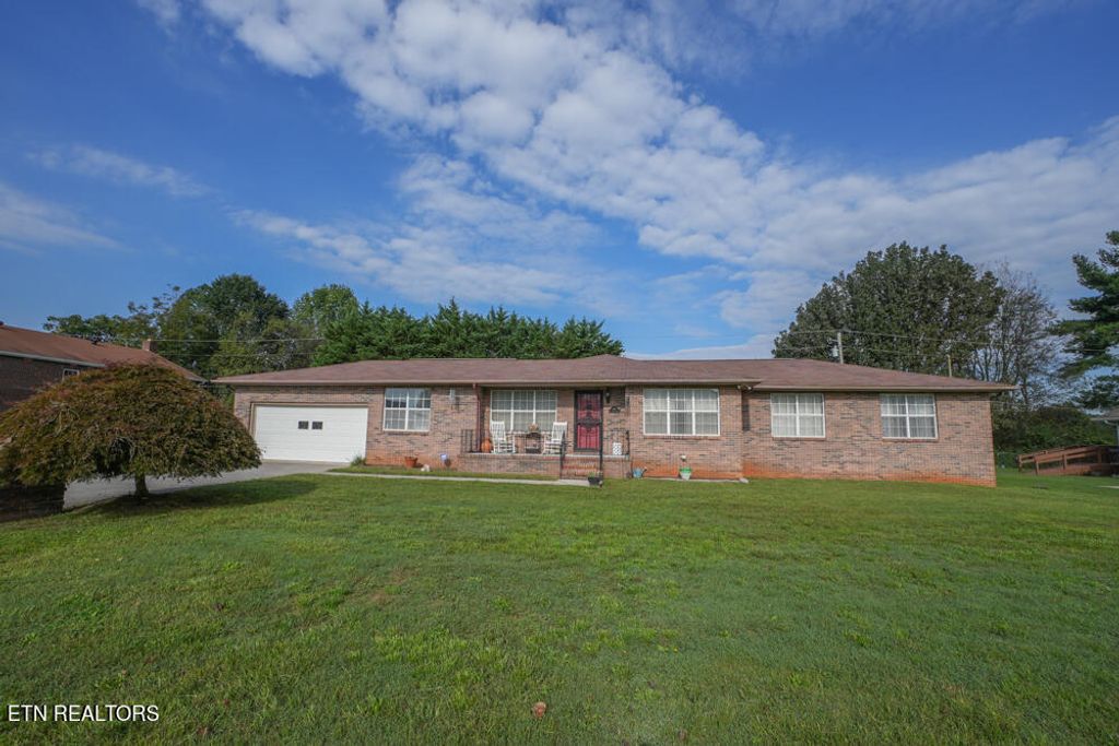 Photo of 167 E Howe St, Alcoa, TN 37701 (MLS # 1278131)