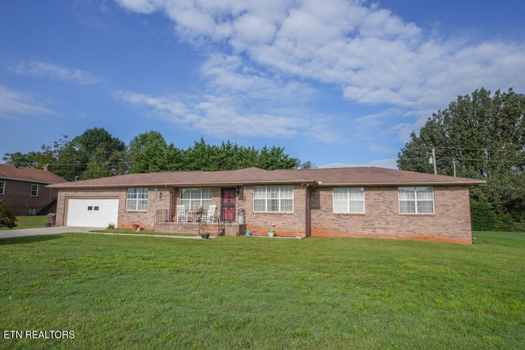Photo of 167 E Howe St, Alcoa, TN 37701 (MLS # 1278131)