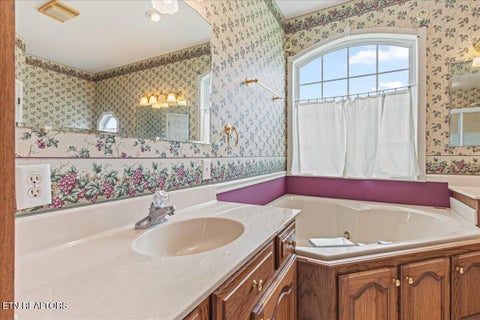 Tiny photo for 125 County Road 429, Englewood, TN 37329 (MLS # 1359689)