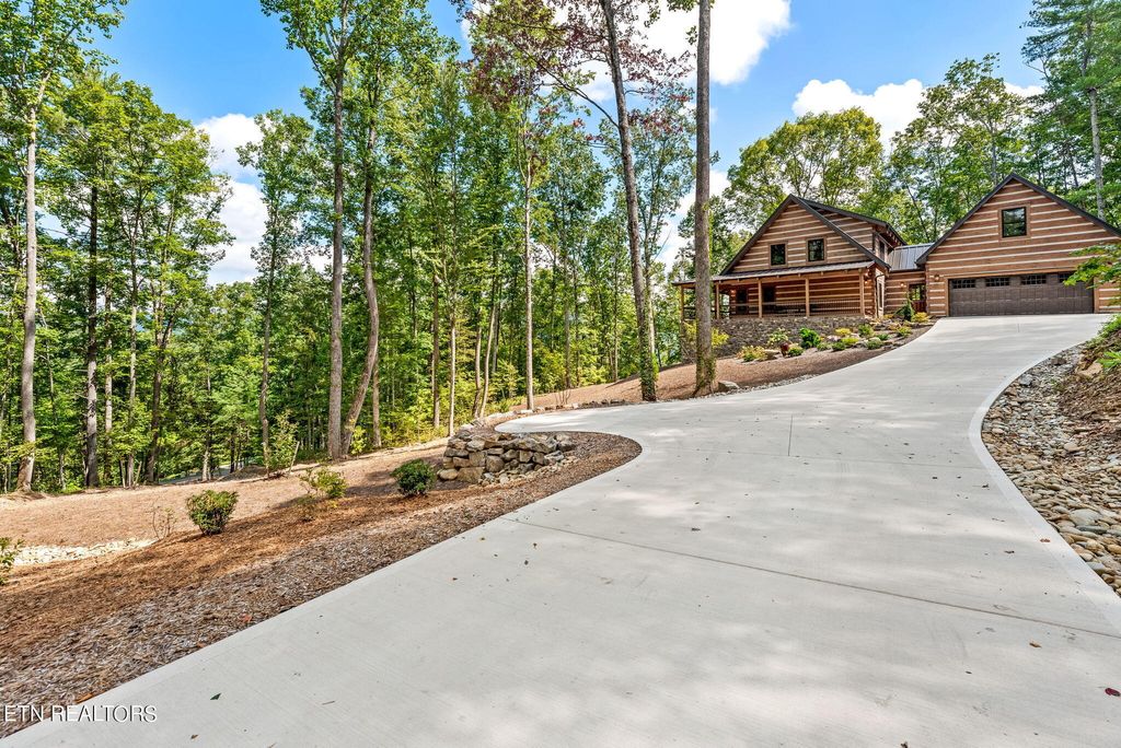 Photo of 125 Fence Rail Gap Rd, Walland, TN 37886 (MLS # 1240413)