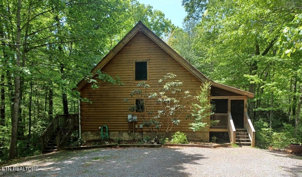Photo of 4234 Whetstone Rd, Sevierville, TN 37862 (MLS # 1357006)