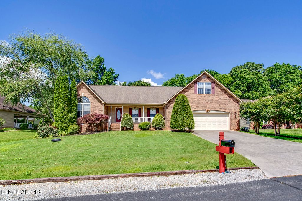 Photo of 309 Saligugi Lane, Loudon, TN 37774 (MLS # 1302415)