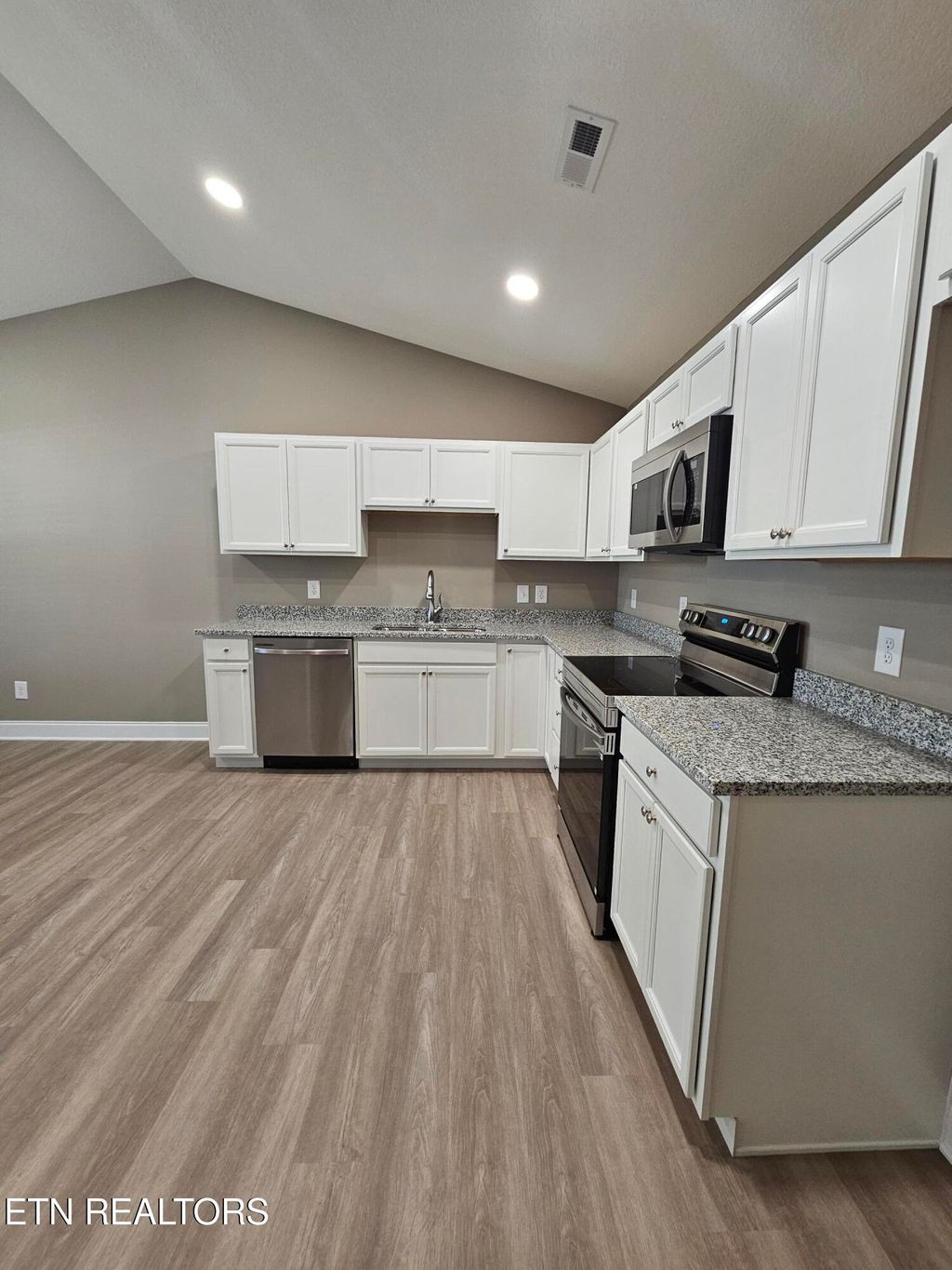 Photo of 7314 Woodpecker Way, Knoxville, TN 37921 (MLS # 1332175)