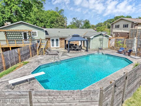 Tiny photo for 929 Oxford Hills Drive, Maryville, TN 37803 (MLS # 1340260)