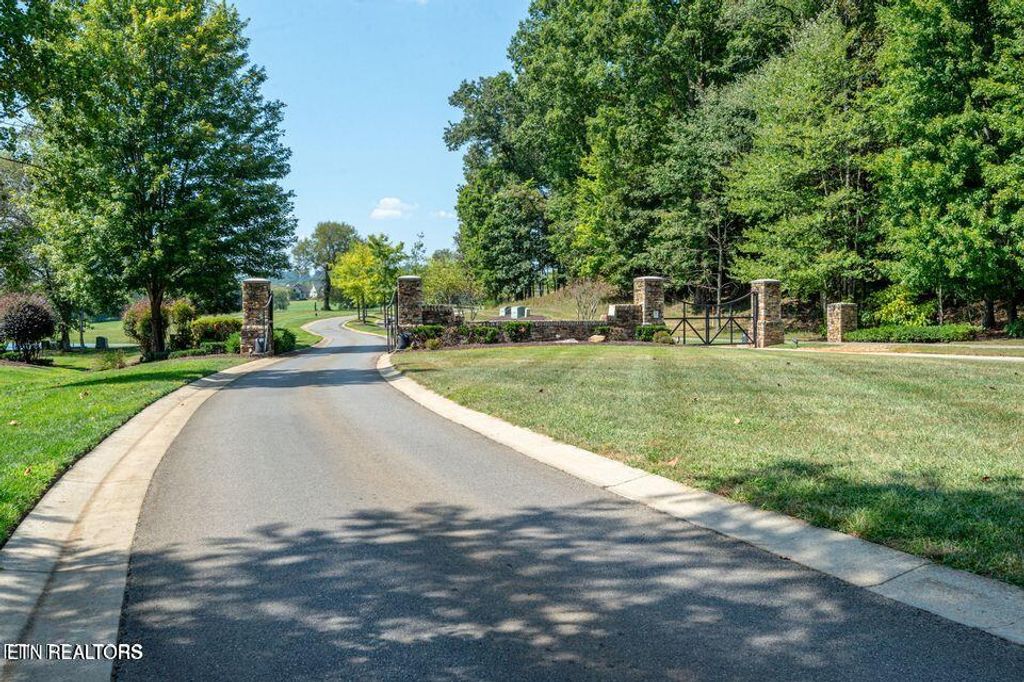 Photo of 3568 Chestnut Lane, Loudon, TN 37774 (MLS # 1317136)