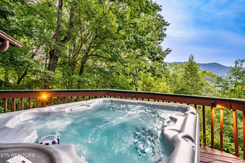 Tiny photo for 1008 E Foothills Drive, Gatlinburg, TN 37738 (MLS # 1358394)
