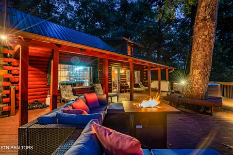 Tiny photo for 1008 E Foothills Drive, Gatlinburg, TN 37738 (MLS # 1358394)