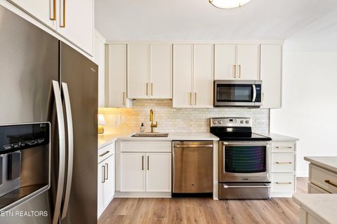 Tiny photo for 1400 Kenesaw Ave #22H, Knoxville, TN 37919 (MLS # 1336472)