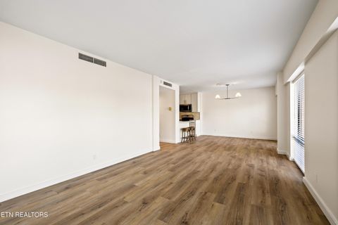 Tiny photo for 1400 Kenesaw Ave #22H, Knoxville, TN 37919 (MLS # 1336472)