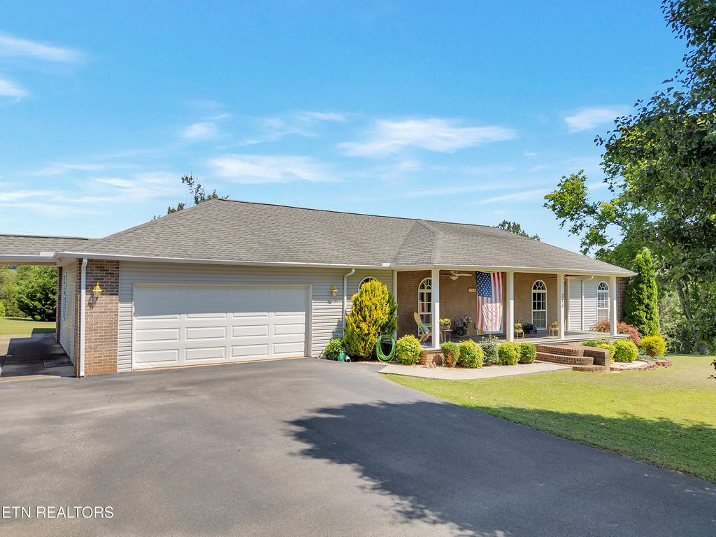 Photo of 345 Esther Court, Dandridge, TN 37725 (MLS # 1305676)